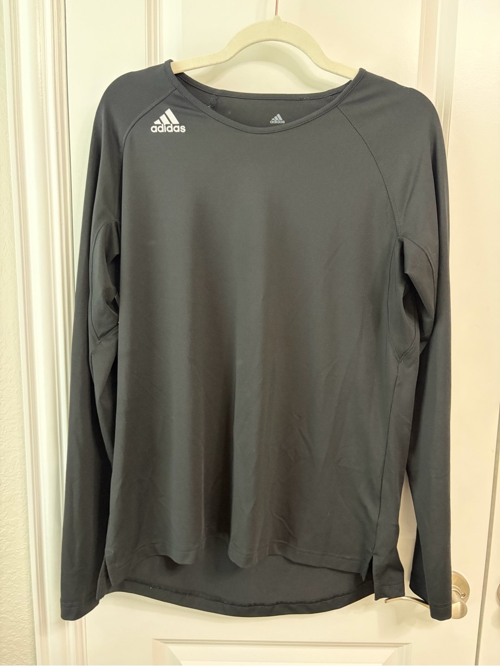 adidas women’s large Long Sleeve Black Athletic Tee